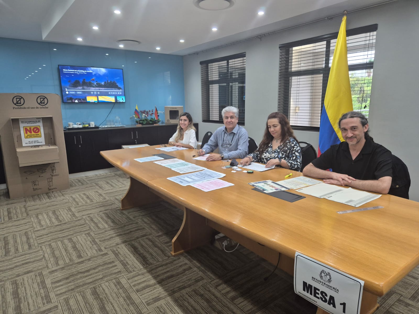 Colombianos en Sudáfrica participaron en la jornada electoral para la elección del Congreso de la República 2026