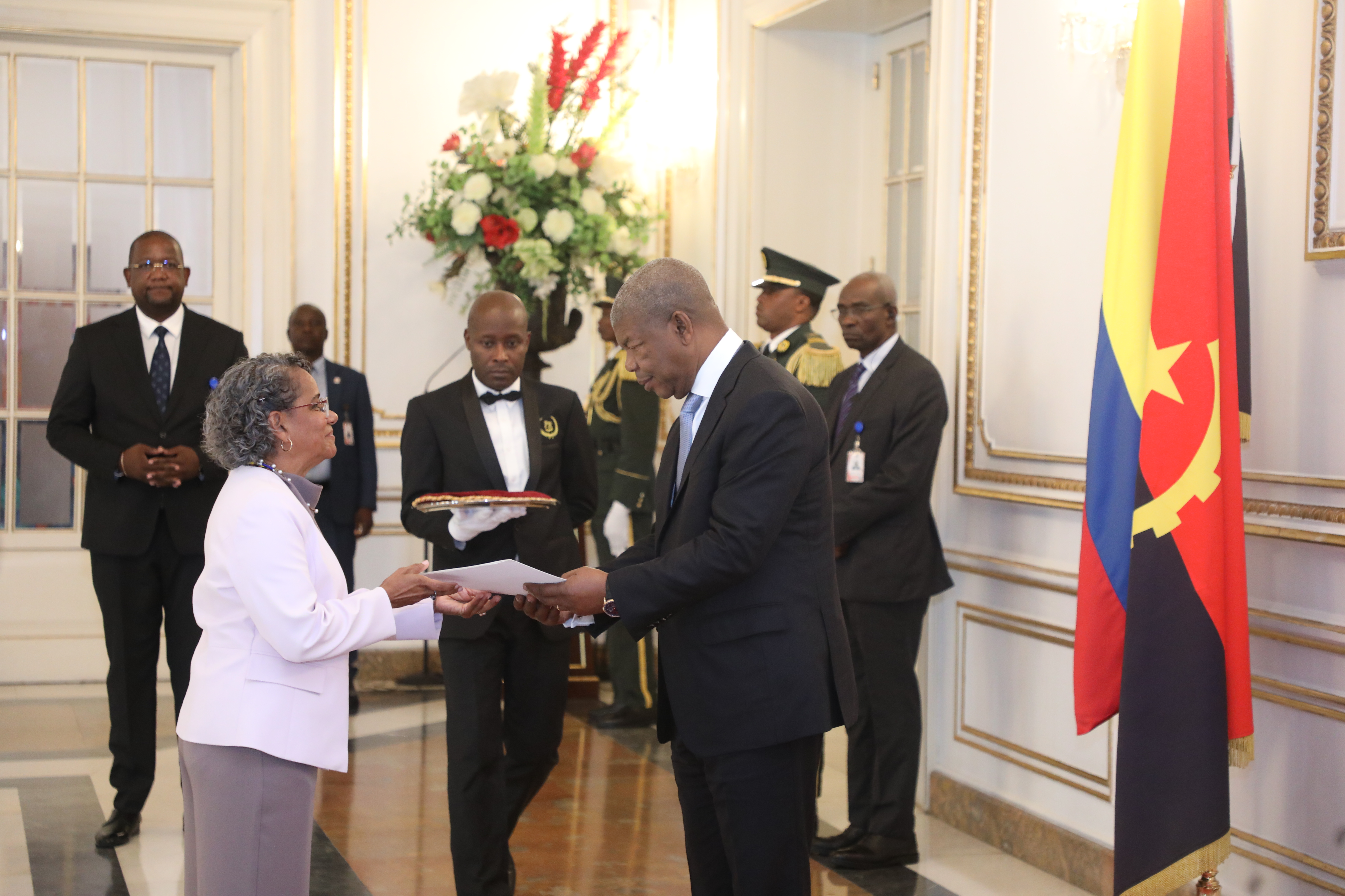 Acreditación embajadora María del Rosario Mina Rojas - República de Angola