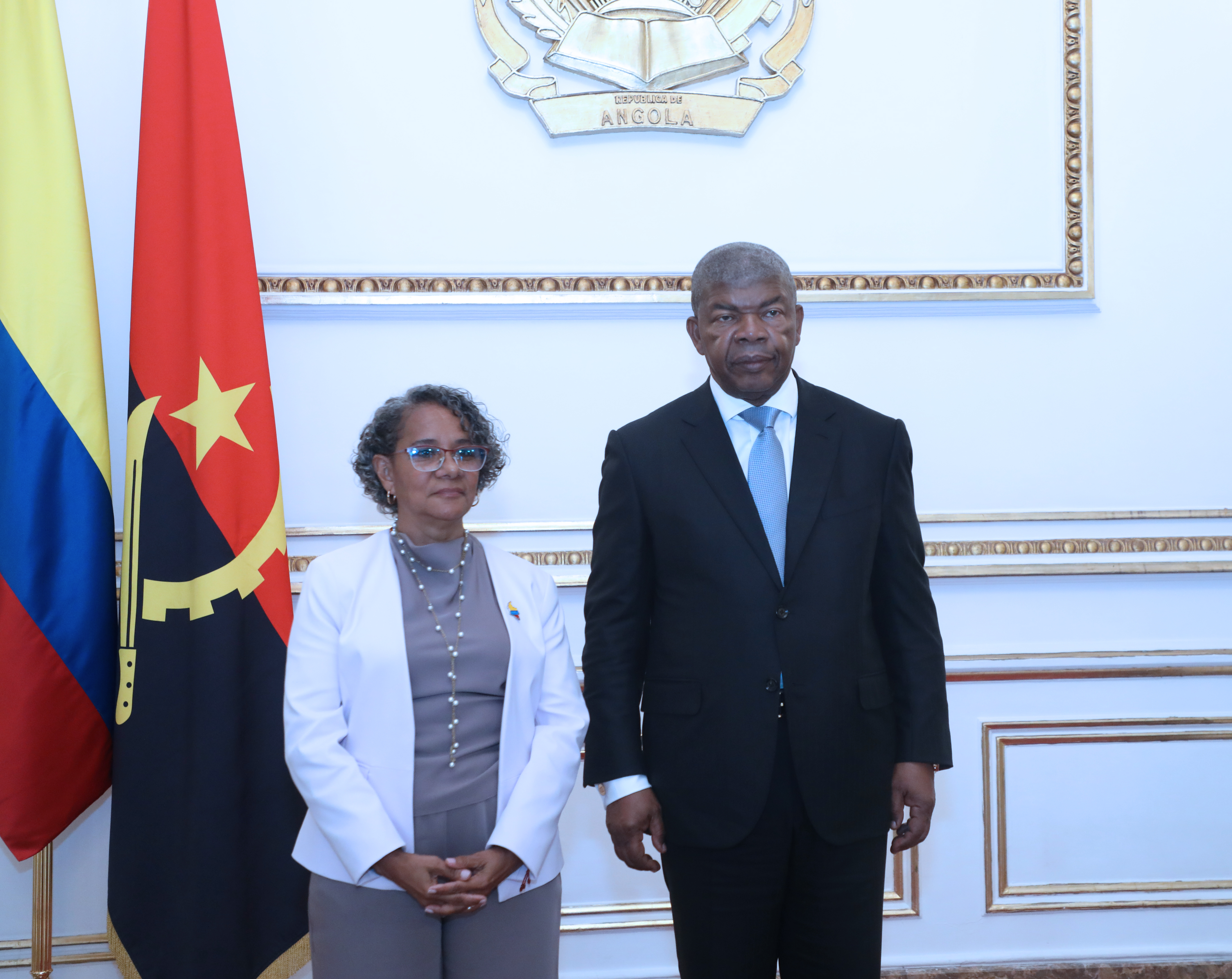 Acreditación embajadora María del Rosario Mina Rojas - República de Angola