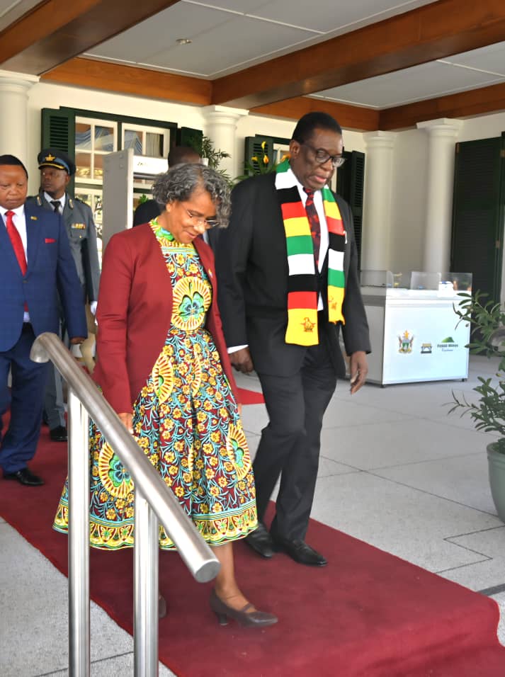 Acreditación de la embajadora María del Rosario Mina Rojas ante la República de Zimbabwe
