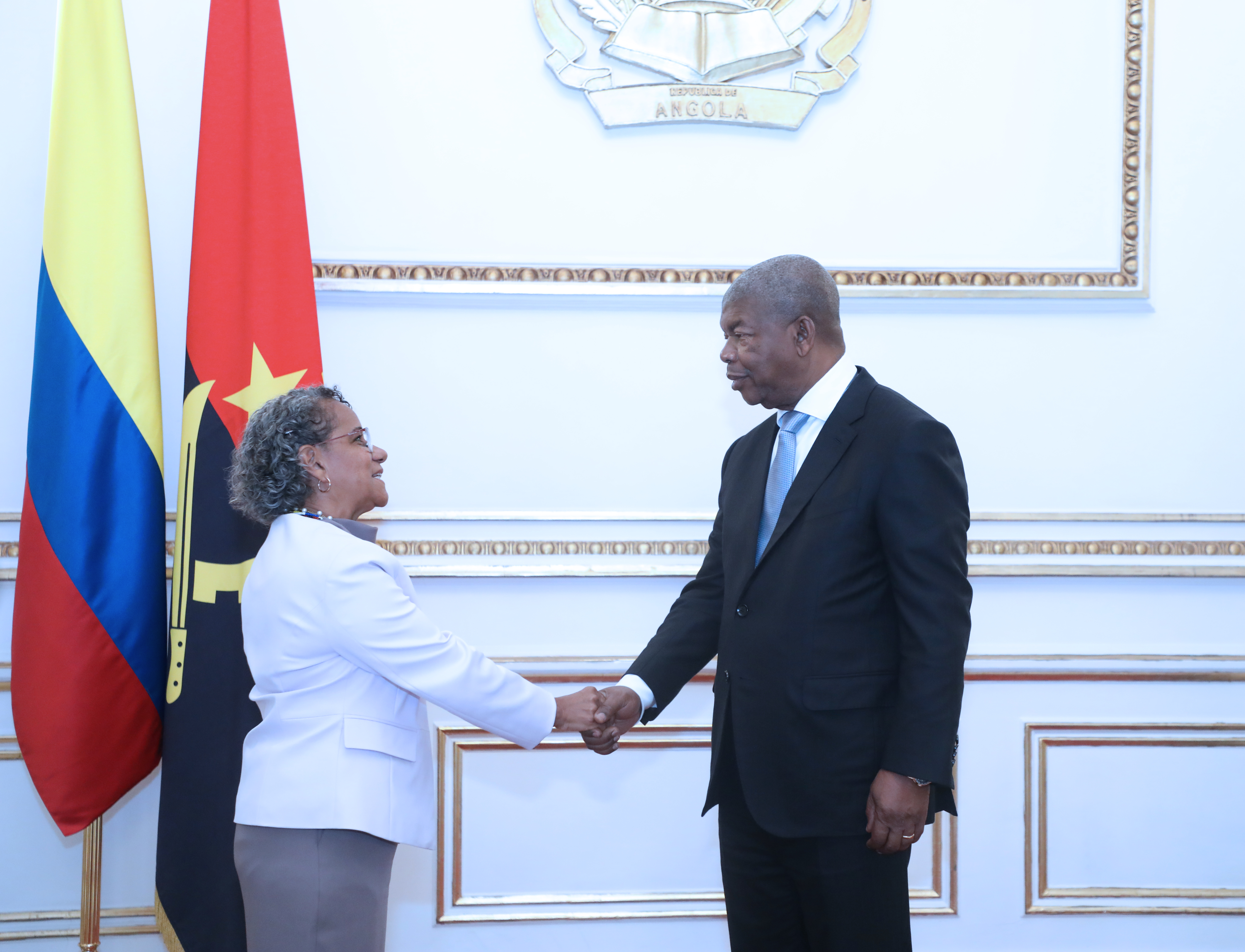 Acreditación embajadora María del Rosario Mina Rojas - República de Angola