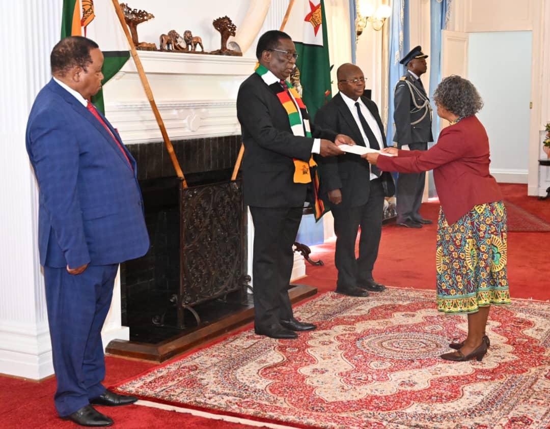 Acreditación de la embajadora María del Rosario Mina Rojas ante la República de Zimbabwe