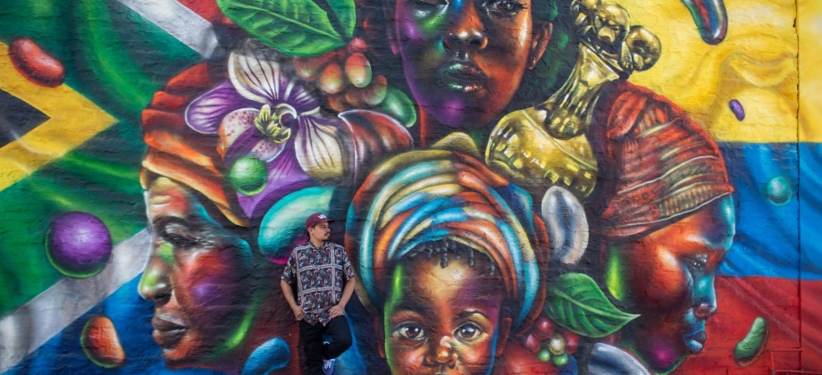 Con mural alusivo a la cultura de paz del reconocido grafitero colombiano Numak, la Embajada de Colombia promueve las profundas conexiones entre Colombia y Sudáfrica 